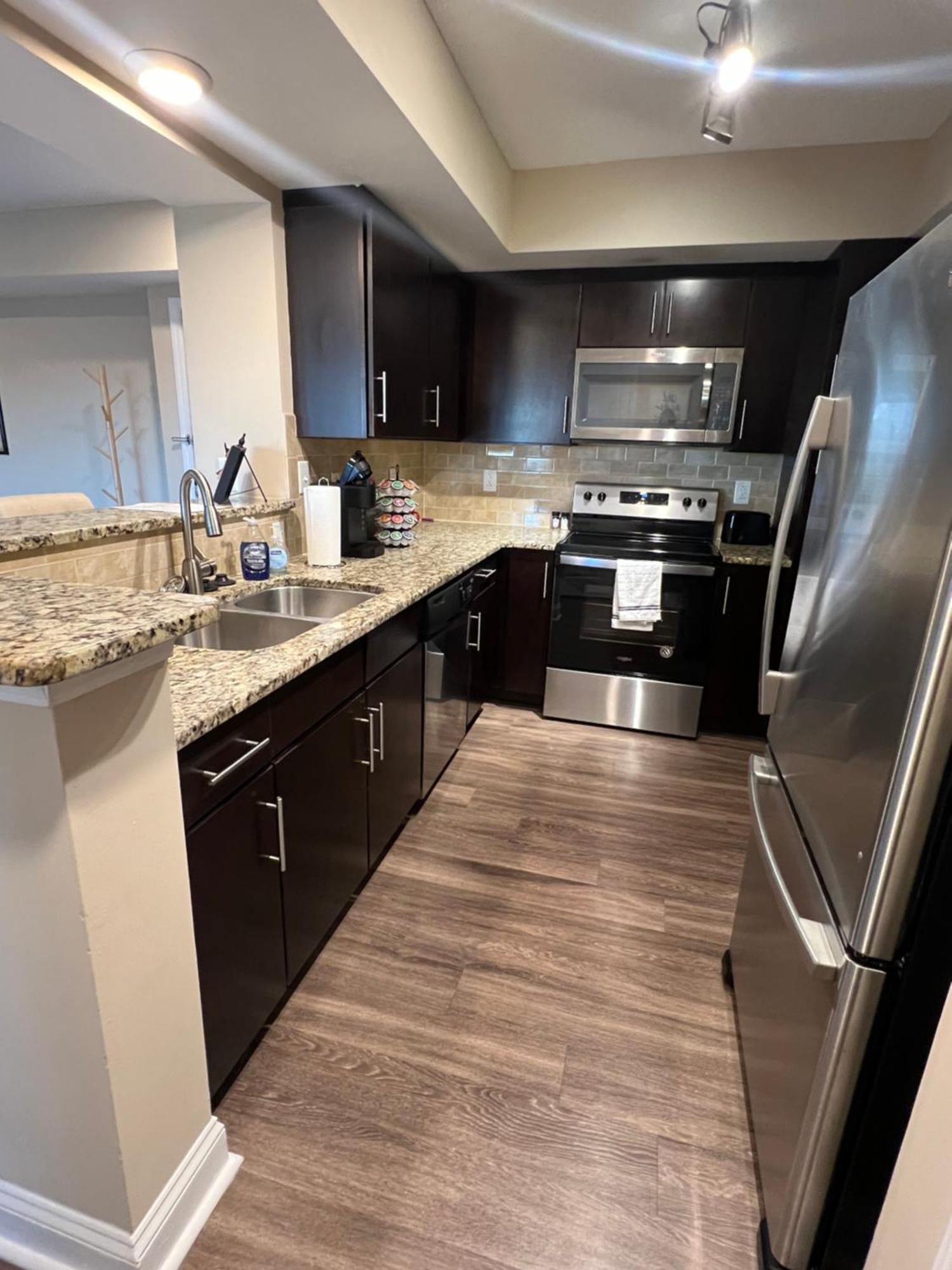 Spacious 2 Bed, 2 Bath Uptown Gem In The Heart Of The City-Parking-Wi-Fi-Balcony Cgv Шарлотт Екстер'єр фото